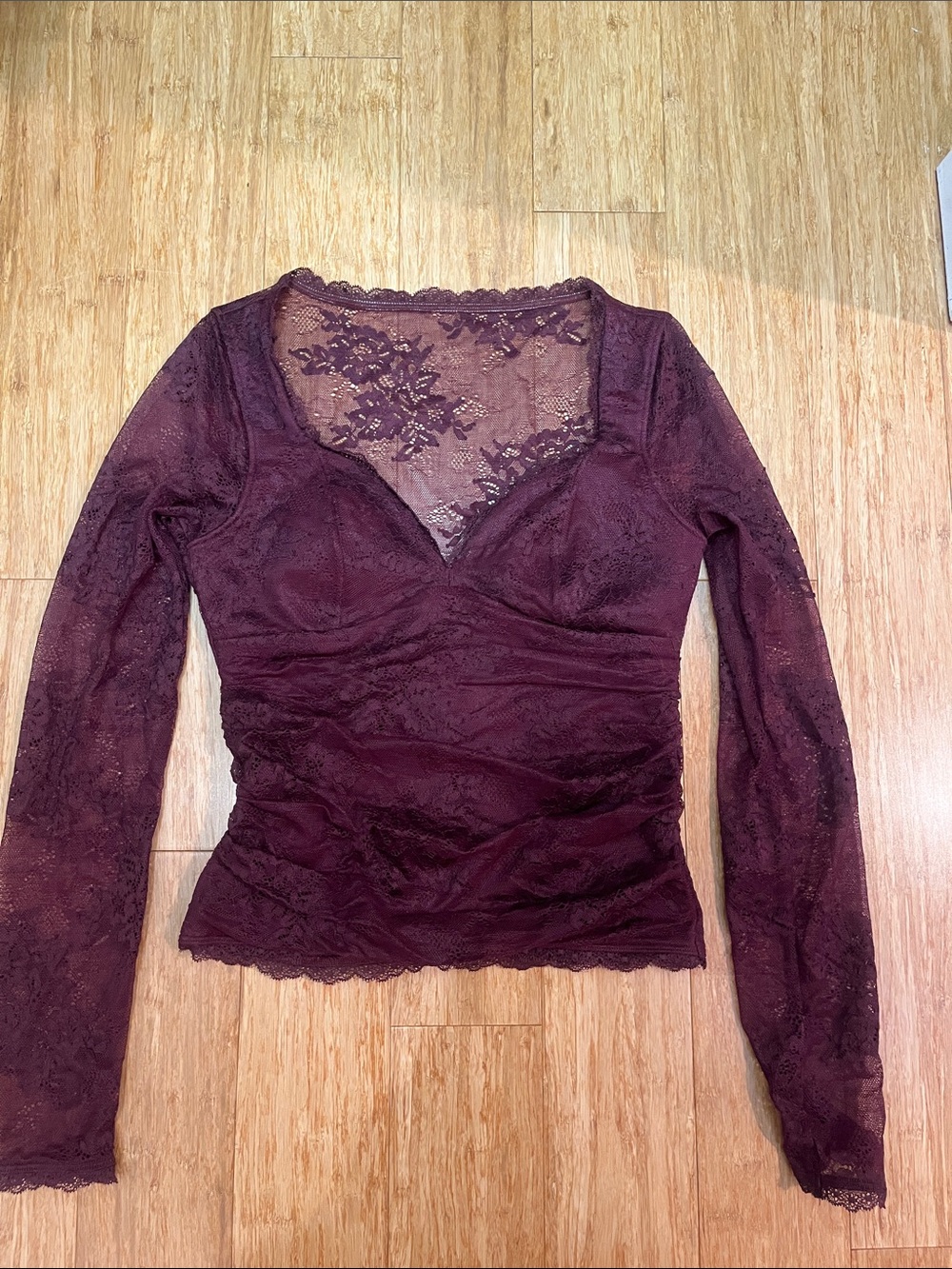 Women’s Lace Long-Sleeve V-Neck Top - Burgundy
